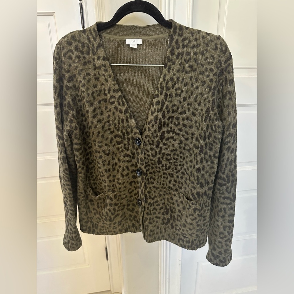 J. Jill Women’s M Button Front Leopard Animal Print Cardigan Sweater Green Black